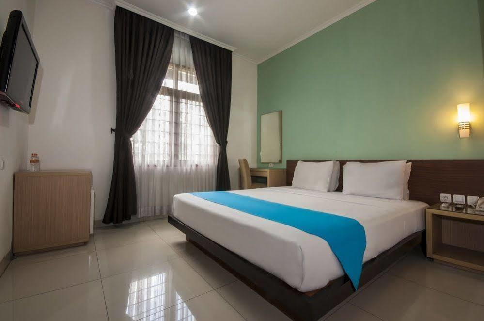 Caryota Hotel Bandung Exterior photo